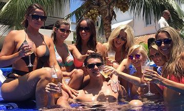 Cosa c’è dietro alla vita da ballas dei poker pro di Miami?