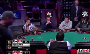 WSOP 2015 Main Event: ecco le immagini del Day 7, Federico Butteroni è al tavolo con Daniel Negreanu