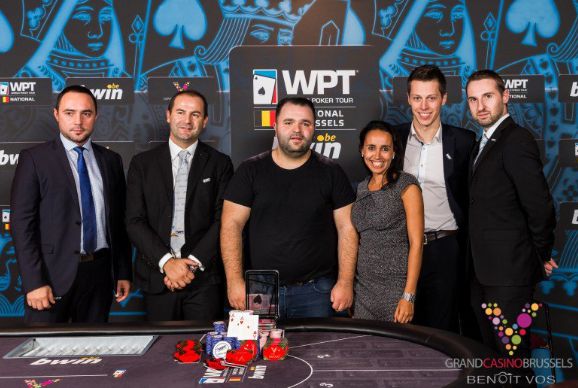 Il vincitore in una foto del Grand Casinò Viage