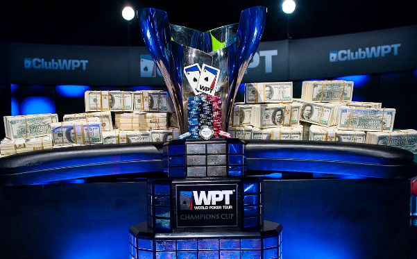 Il trofeo e i soldi messi in palio nel WPT Montreal