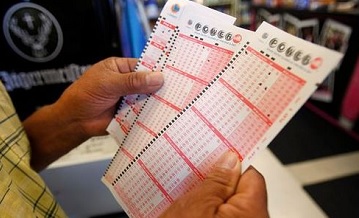 USA: gruppo di pokeristi vince 779k$ grazie alla lotteria Powerball