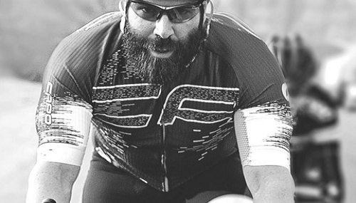 Gossip e follie: Dan Bilzerian, hai voluto la bicicletta? e ora pedala!