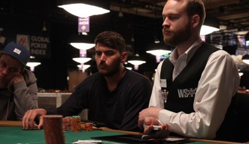 Poker online, Thursday Thrill a Jason ‘TeamWispy’ Helder ($101.836). 22esimo il nostro Raffaele Carnevale