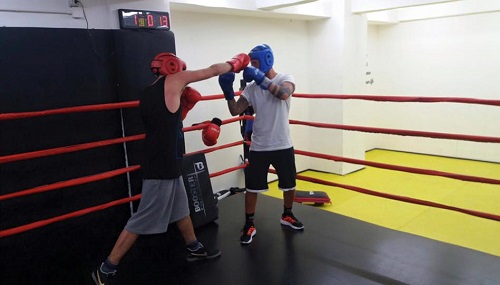 Dario Sammartino si infila i guantoni da boxe ed ha già trovato un avversario