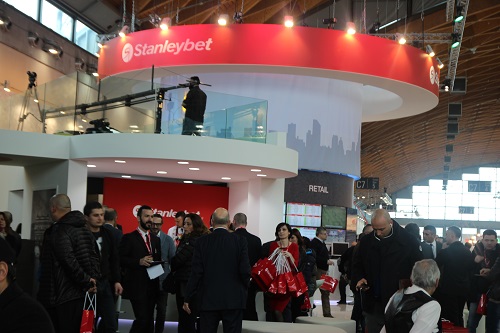 Enada fiera del gioco: tante slot machine, poco poker