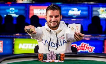 Davide dopo la vittoria alle WSOP