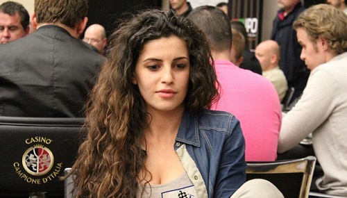 Le meteore del poker live, la bella Giorgia Tabet e il suo dolce sorriso
