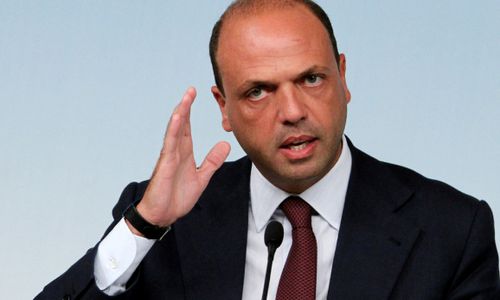 Poker live e online, Governo impegnato su più fronti: dalla tessera del giocatore al divieto di pubblicità!