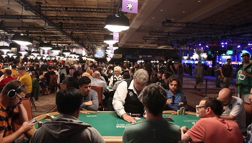 Lo scrittore Colson Whitehead racconta le Wsop nel suo ultimo libro, ‘La nobile arte del bluff’