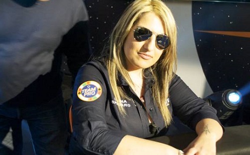 Le Meteore del poker live, Luana Spadaro: ‘Oggi sono una mamma felice, mia figlia è tutto per me’