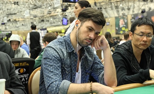 Poker online MTT, Stefano Terziani nei 129 left del Main Event SCOOP. Kanit e Polk ‘bucano’ la side bet!