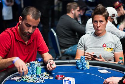 Passa anche Vanessa Selbst (Foto PokerStars)