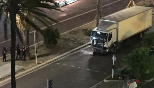 Attentato Nizza, il cordoglio dei giocatori di poker. Max Pescatori: “Triste e disgustato”