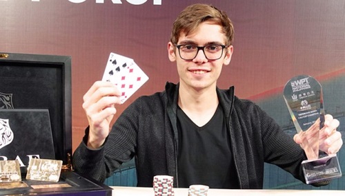 Fedor Holz: “Si ho vinto 300 mila dollari, ma per me significa solo aver vinto 3 buy-in”