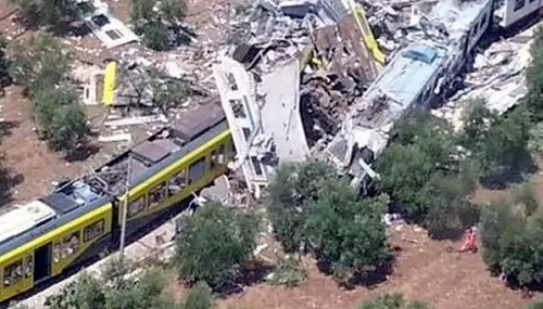 L'impatto fra i due treni