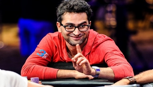 Antonio Esfandiari sfida Phil Hellmuth in un heads-up da 100K, dove chi perde verrà riceverà uno sparo con una pistola elettrica