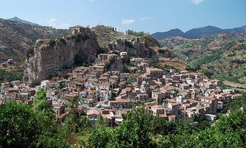 Reggio Calabria: vicesindaco di Palizzi gioca online con i soldi del Comune!