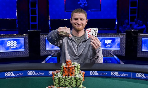 David Peters, il giocatore di poker più in forma del momento. Dopo l’ACOP, fa 1° e 2° agli High Roller dell’Aria
