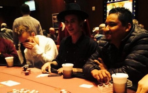 Poker e Risate: Justin Bieber e le partite al tavolo da poker cash limit 1-2 sterline!