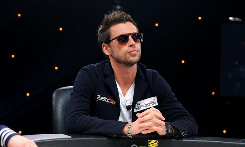 PIW intervista Francesco ‘B1GL1P$$$’ Favia: “Il .com ti porta a giocare fuori ABI. Il palinsesto è troppo invitante…”