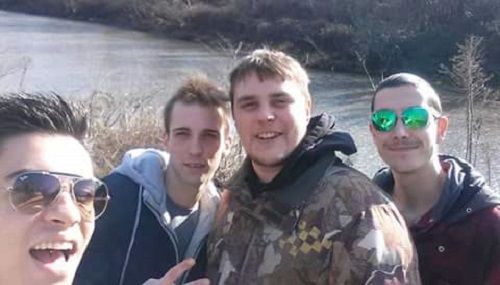 Filippo con alcuni amici