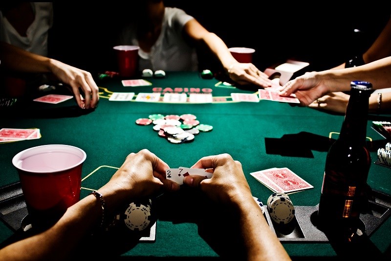 Poker e Risate: i quattro errori più comuni commessi dai giocatori di poker da circolo