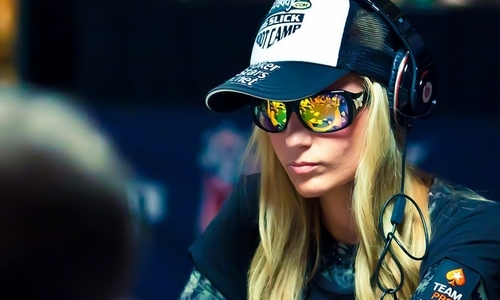 Vanessa Rousso si dà alla musica e lancia il suo primo singolo ‘Kiss Face’