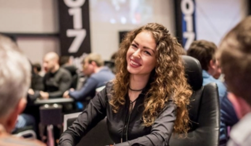 Bellezza ceca ai tavoli del PokerStars Festival di Razvadov (@Casino Kings)