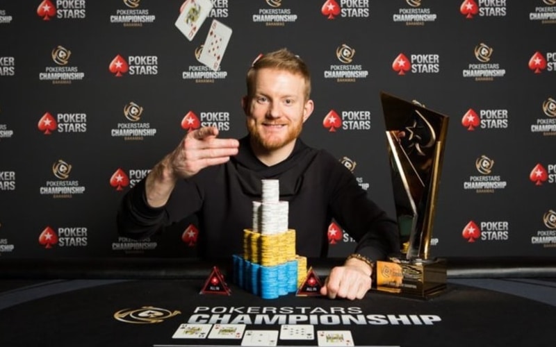 Vuoi sapere come si diventa un poker pro di alto livello, te lo spiega Jason Koon