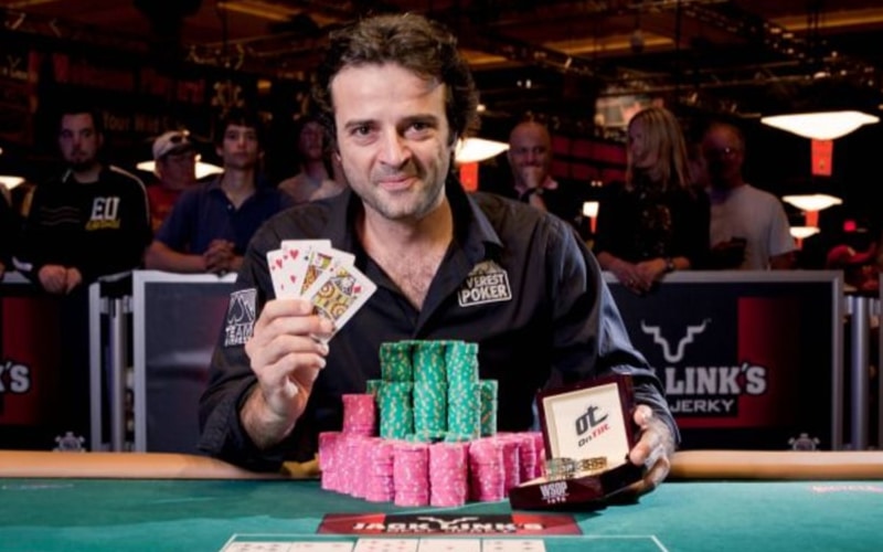 Fabrice Soulier e il braccialetto vinto nel 2011