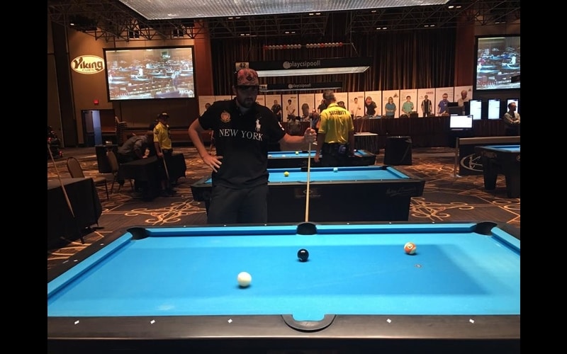 Alessandro Meoni studia il colpo