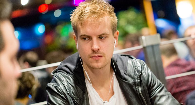 Poker high stakes: Viktor Blom in crisi? Macché, lo svedese da spettacolo e torna a volare