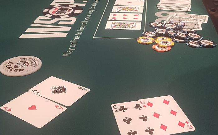 Una delle mani giocate da Gaetano