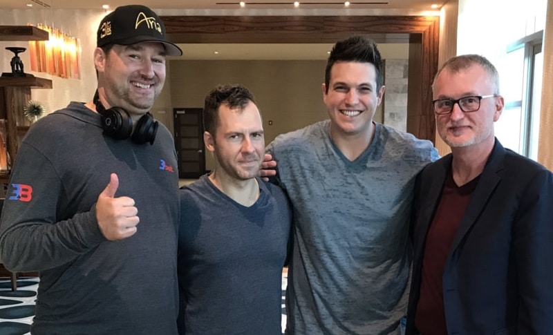 Phil Hellmuth sconfigge Dan Cates e si laurea campione del torneo heads-up King of the Hill (Video-Replay)