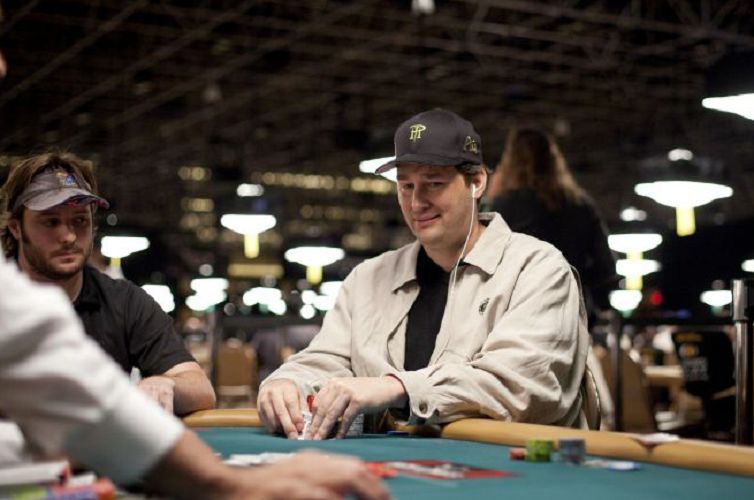 Phil Hellmuth: “Nel 1998 stavo per tornare a casa con in tasca 200 dollari, poi però ne vinsi 220mila”