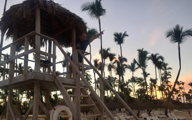 Raffaele Sorrentino in versione Baywatch