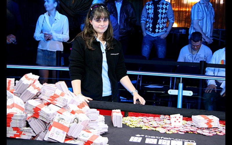 WSOPE 2007, Annette Obrestad vince il Main Event