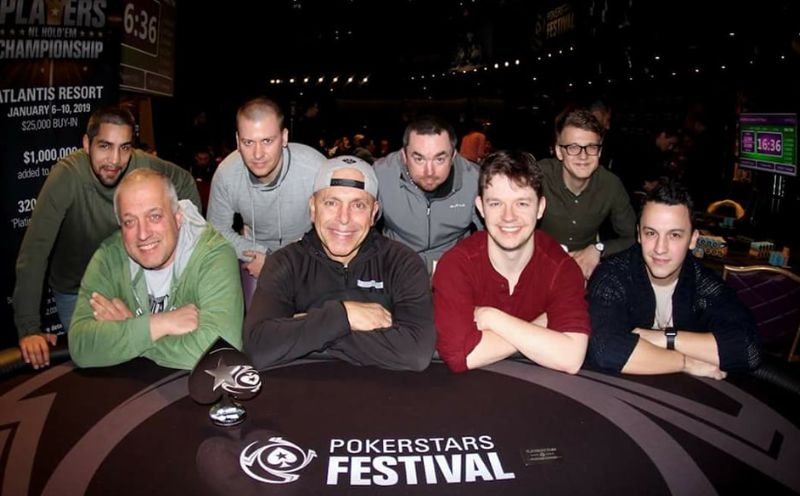 Gli 8 finalisti (Foto Mickey May - Blog PokerStars)