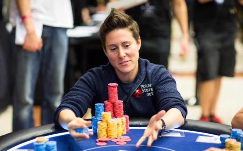 Vanessa Selbst chiude con il poker. Nuova vita a Wall Street!