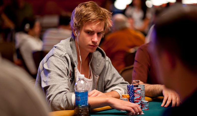Poker high stakes – Si ferma Viktor Blom! Linus Loeliger da spettacolo e vola ad oltre $290.000 di profit