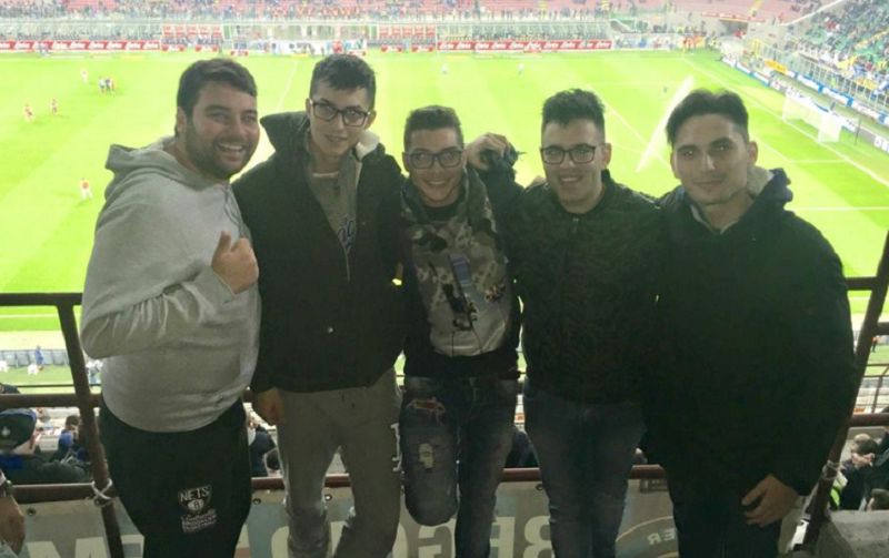 Marco Fontanella con un gruppo di amici/colleghi