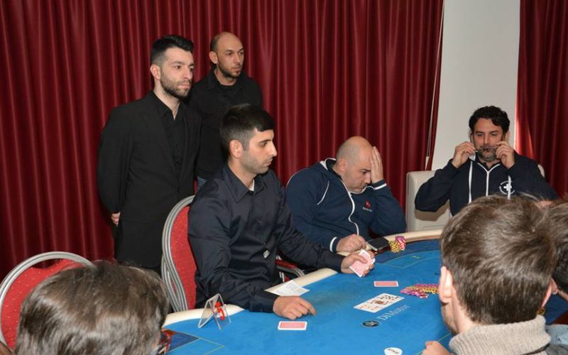 Dario Barone (nel ruolo di floorman), secondo nel Need for Speed