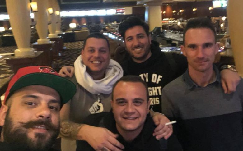 Alessio Isaia con alcuni colleghi