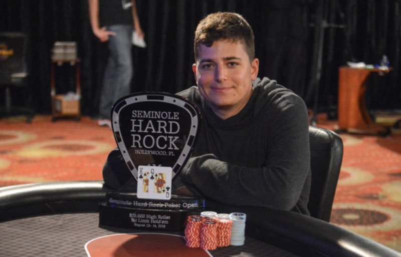 Poker Live – SHRPO: Jake Schindler vince l’evento HR per 800mila dollari. A Brandon Eisen il Main. Back-to-back per Alex Foxen