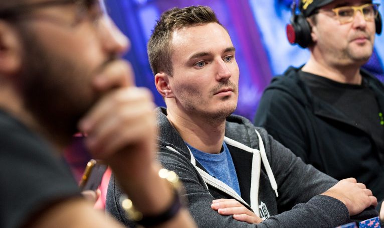 Poker live – Steffen Sontheimer rivela la sua orribile estate: bruciati quasi 2 milioni di dollari