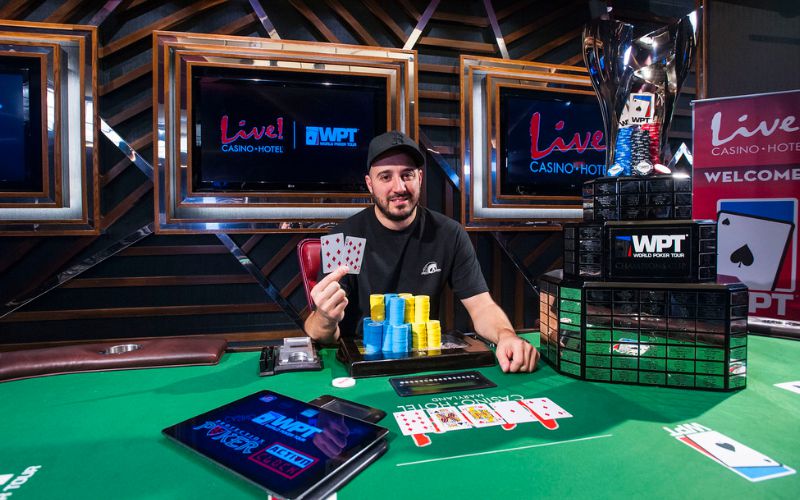 Poker live – Tony Ruberto vince il suo secondo titolo WPT. Per l’americano $344.755 di bottino e il pass per il Tournament of Champions