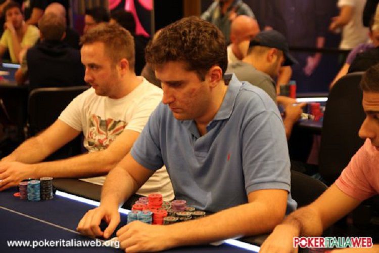 Poker online MTT – Deal tra murenAA e jvoice nel NoS, quarto Lorenzo Sabato. giovanninonatz vince il Master
