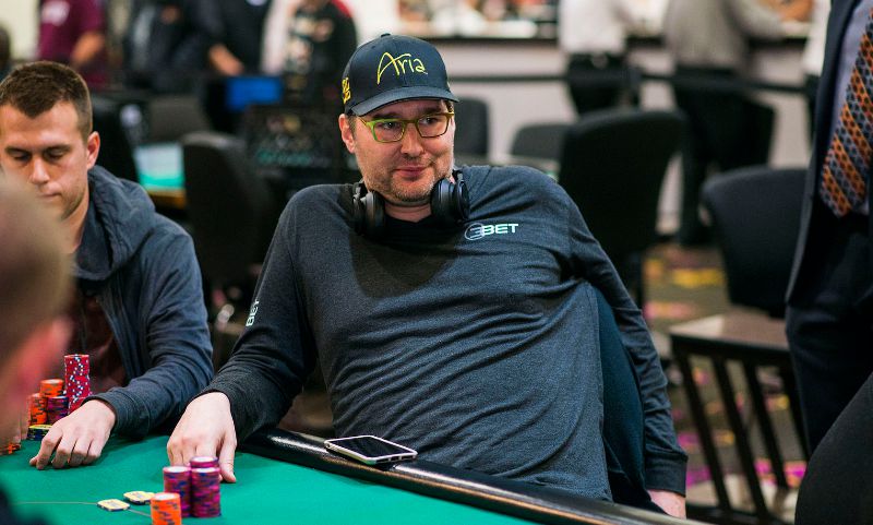 Phil Hellmuth e il segreto del suo successo: “Se gli altri vanno a sinistra, io vado a destra”