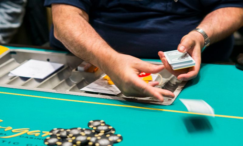 Poker Live: a Carpi circolo chiuso per 5 giorni. Sanzionati 22 giocatori