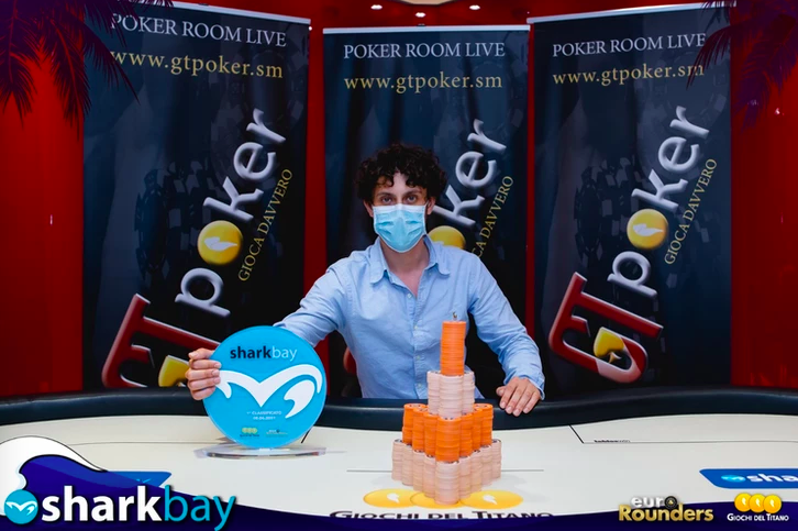 Shark Bay, si chiude con un deal a 6. Il vincitore è Matteo Cirillo